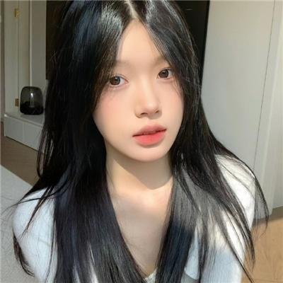 少女嬉春